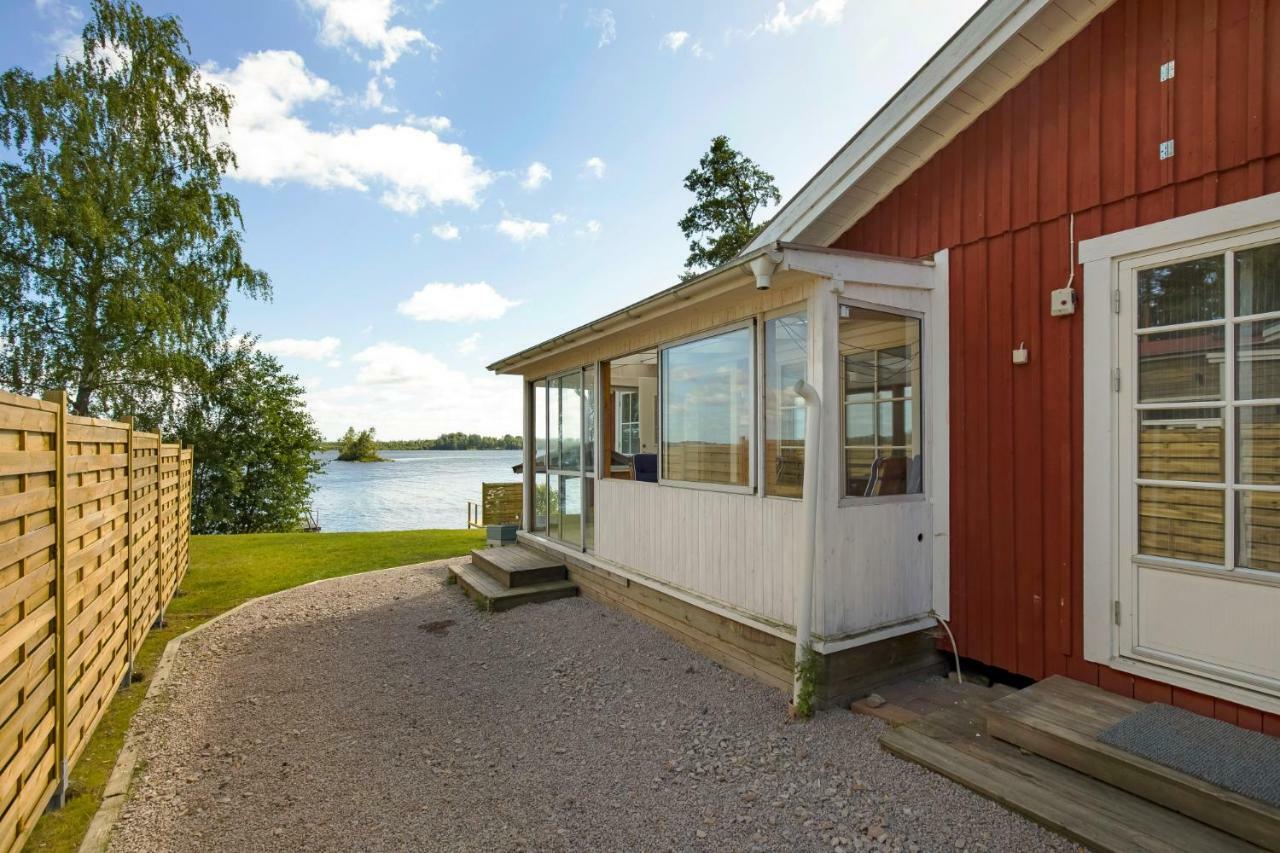Holiday Lakefront House Villa Bjorkoby Bagian luar foto